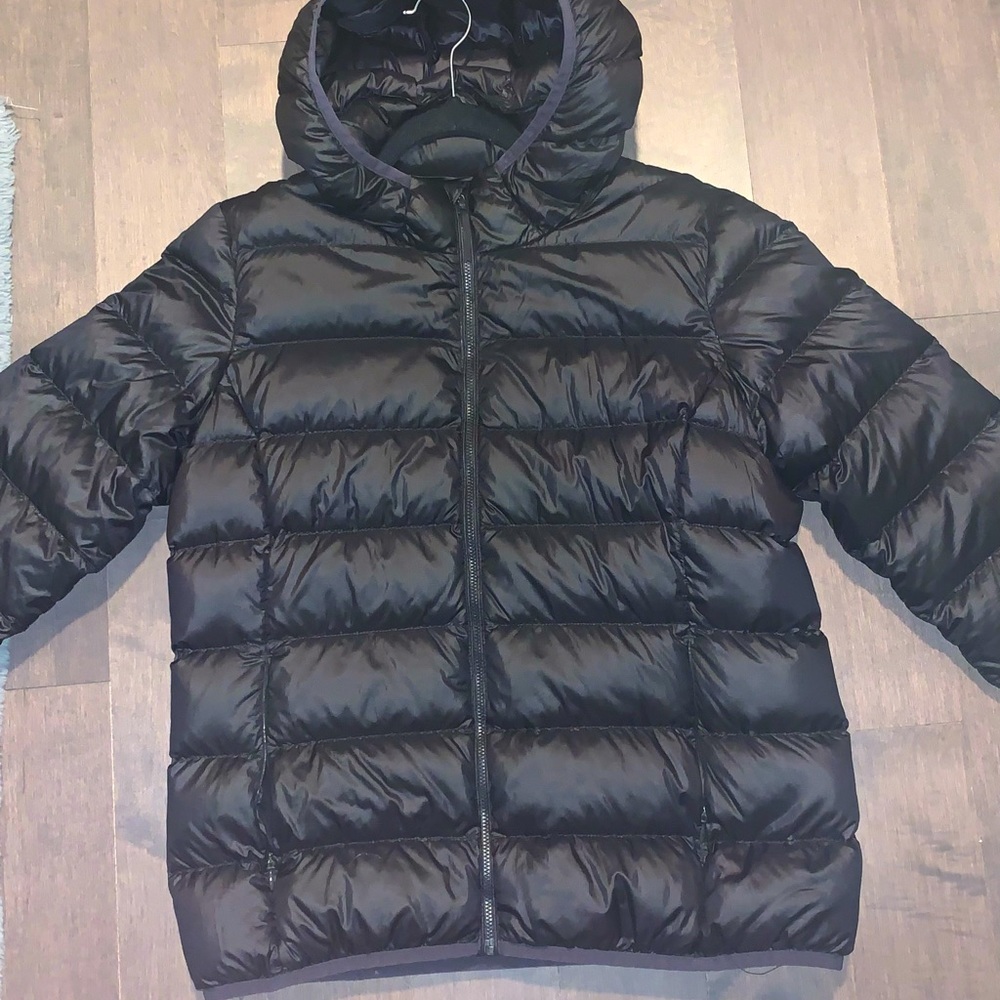 Aritzia- TNA “The Little Puff” Packable Puffer Jacket